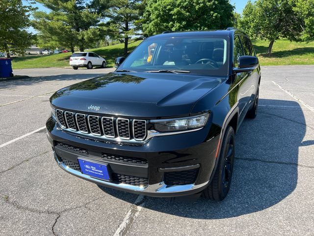Used 2021 Jeep Grand Cherokee L Limited w/ MOPAR Finishing Package AWD/4WD image 4