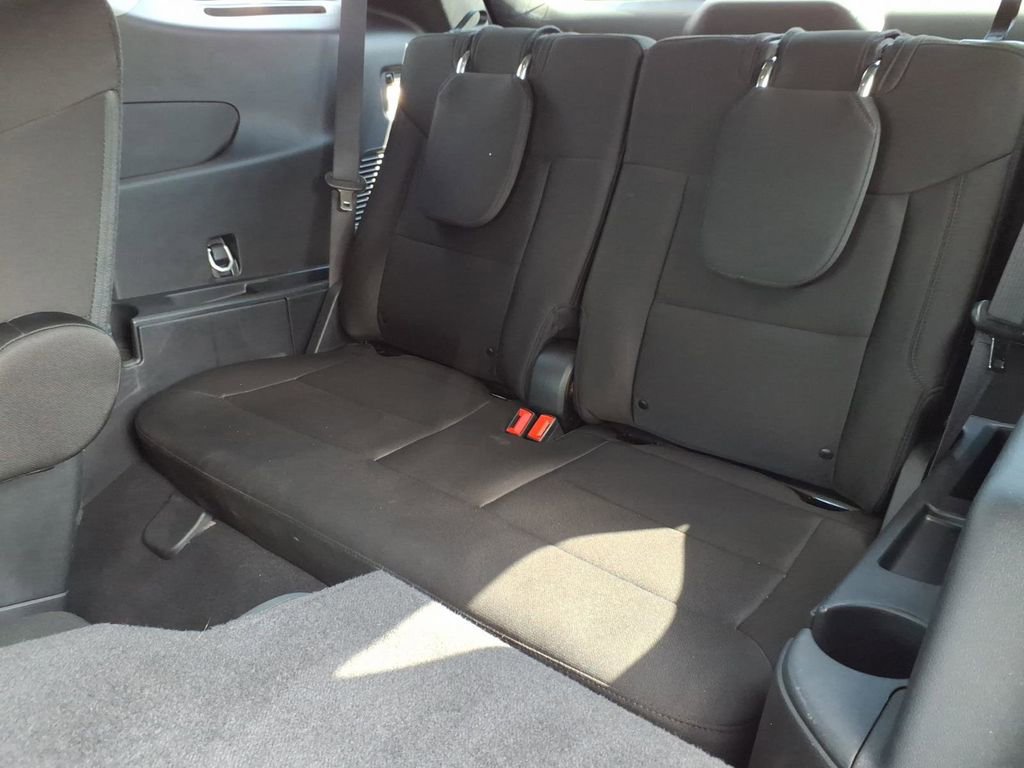 Certified 2023 Ford Explorer XLT image 11