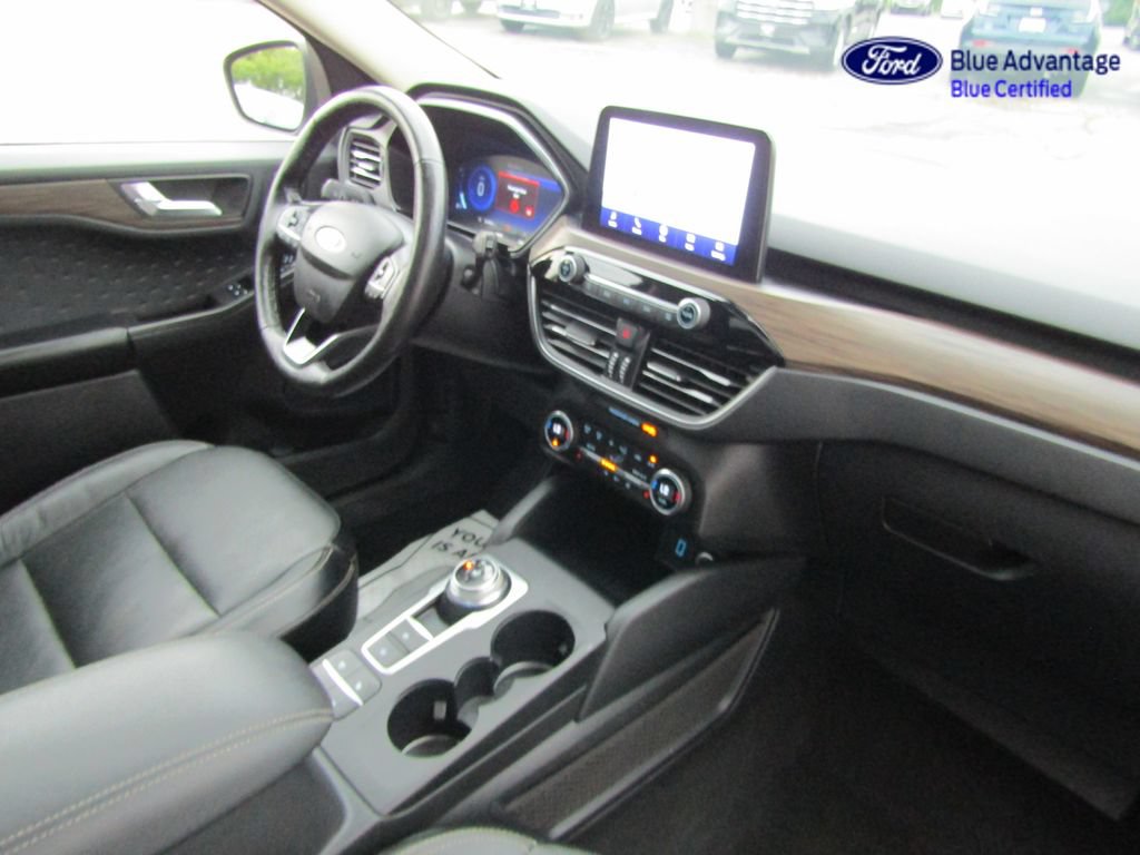 Certified 2020 Ford Escape Titanium AWD/4WD image 25