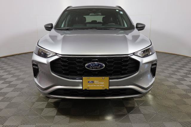Certified 2024 Ford Escape ST-Line w/ Tech Pack #1 AWD/4WD image 4