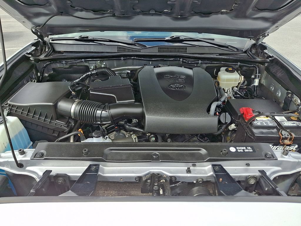 Used 2019 Toyota Tacoma TRD Off-Road AWD/4WD image 28