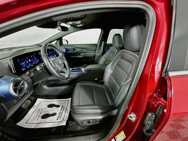 Used 2024 Chevrolet Equinox EV LT FWD image 28