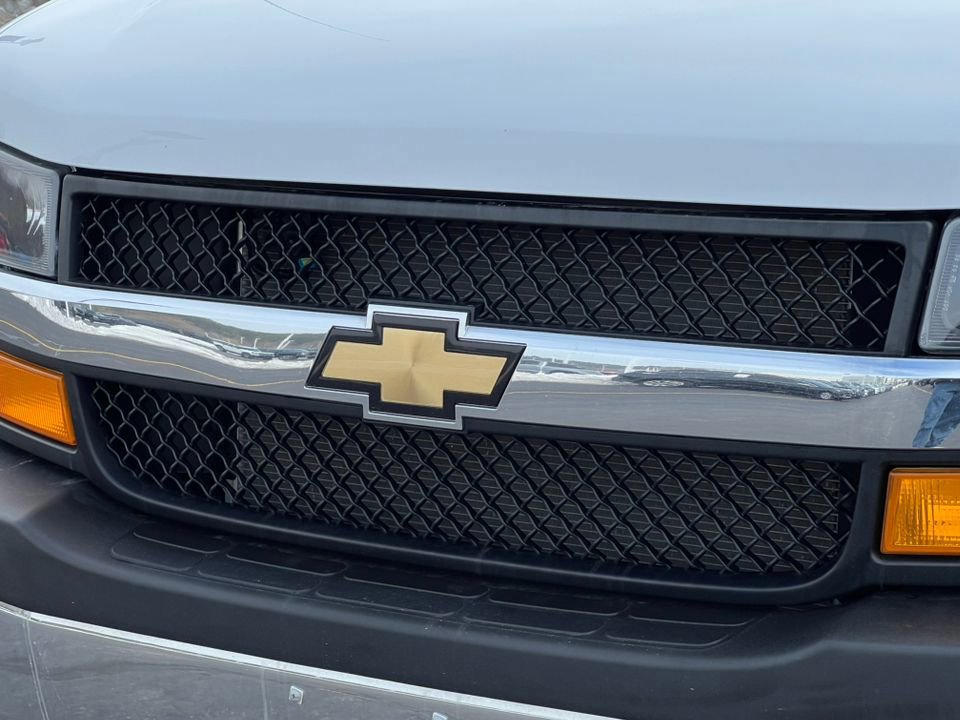 Used 2024 Chevrolet Express 2500 Work Van w/ Driver Convenience Package image 35