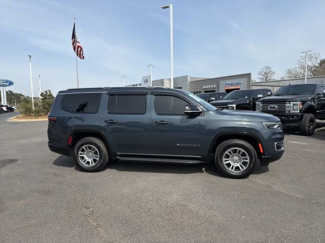 Used 2023 Jeep Wagoneer Base image 6