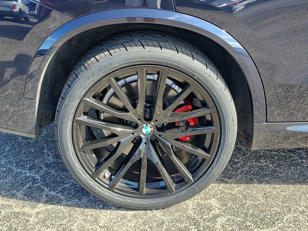 Used 2021 BMW X5 M50i w/ Executive Package image 5