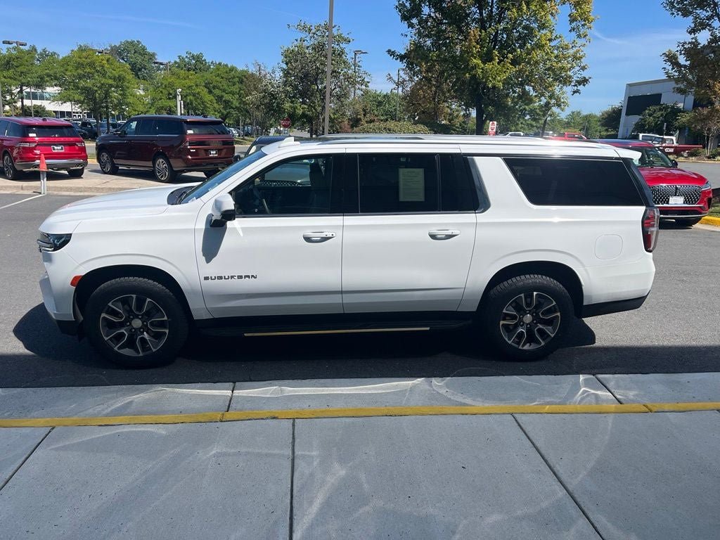 Used 2023 Chevrolet Suburban LT w/ LT Signature Plus Package AWD/4WD image 6