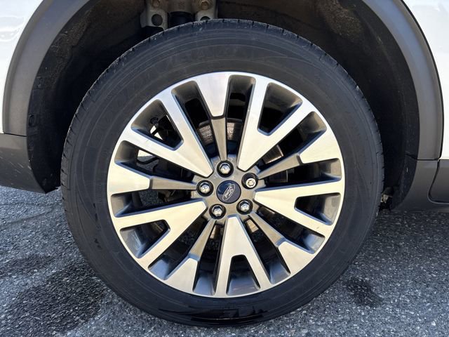 Certified 2020 Ford Escape Titanium image 50