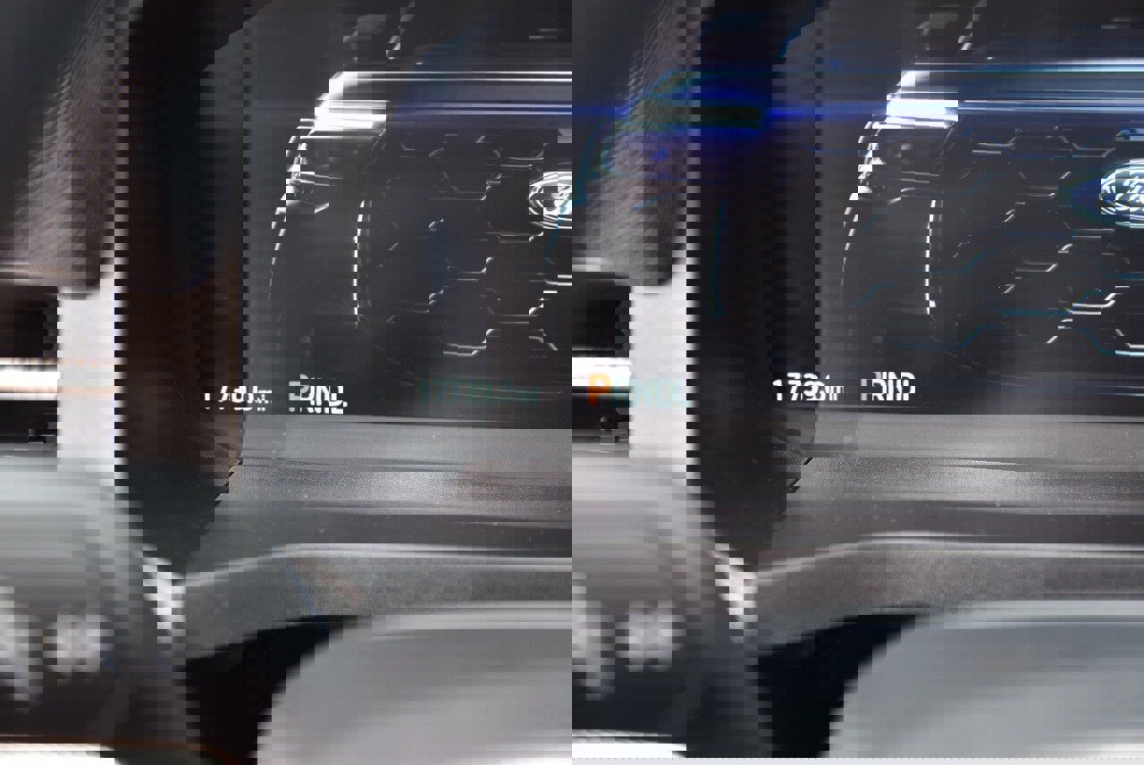 Certified 2025 Ford Explorer Active image 9