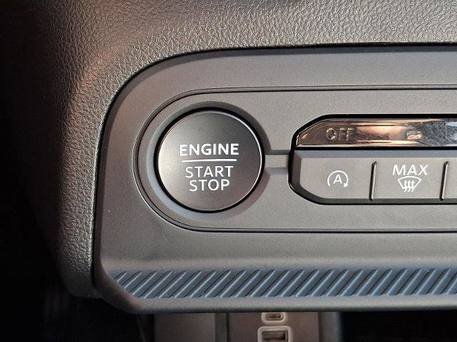 Certified 2025 Ford Bronco Sport Outer Banks w/ Outer Banks Tech Package+ AWD/4WD image 24
