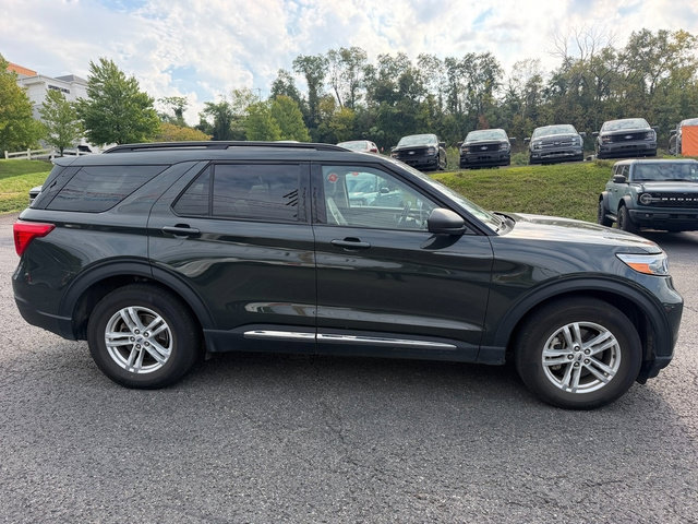 Certified 2023 Ford Explorer XLT w/ Equipment Group 202A AWD/4WD image 7