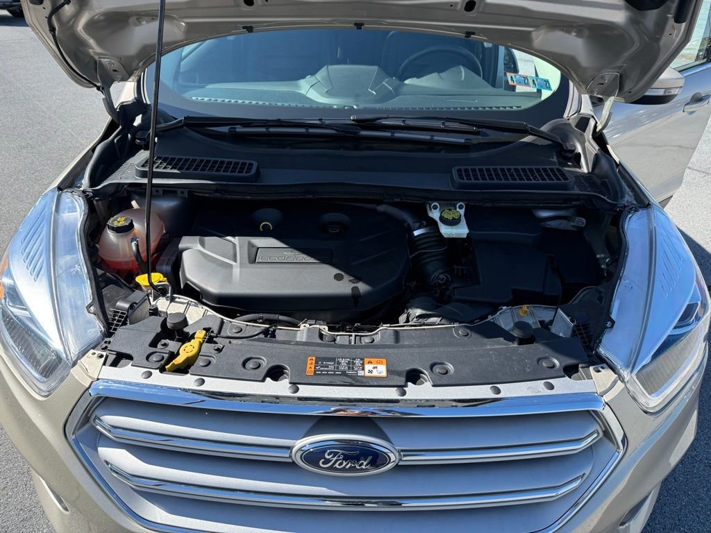 Certified 2018 Ford Escape Titanium w/ Ford Safe & Smart Package AWD/4WD image 21