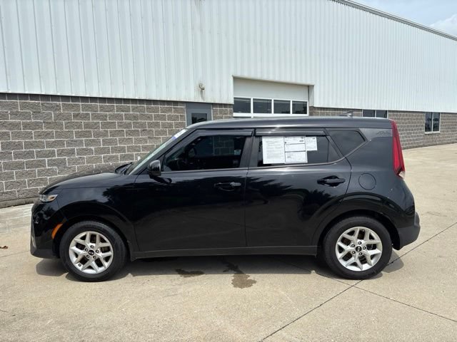 Used 2020 Kia Soul S FWD image 10