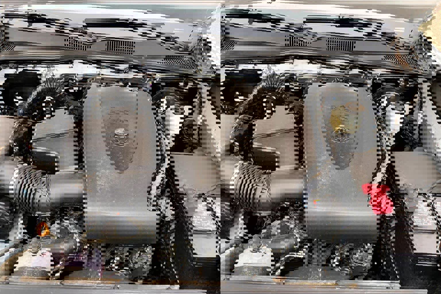 Used 2023 Toyota Tacoma TRD Sport w/ Technology Package image 32