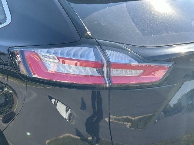 Certified 2024 Ford Edge SEL w/ Convenience Package AWD/4WD image 8