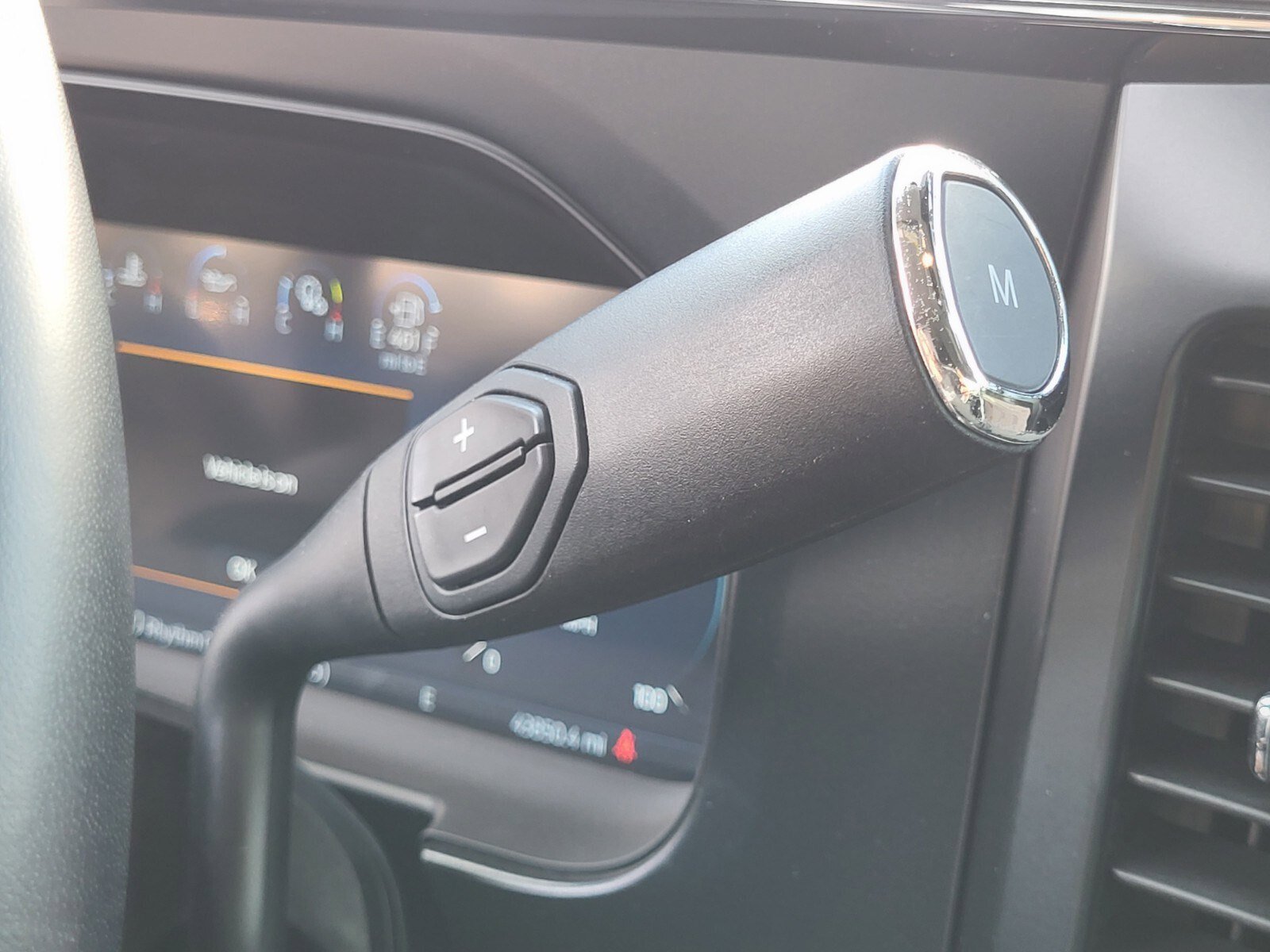 Certified 2024 Ford F250 Lariat w/ Black Appearance Package AWD/4WD image 25