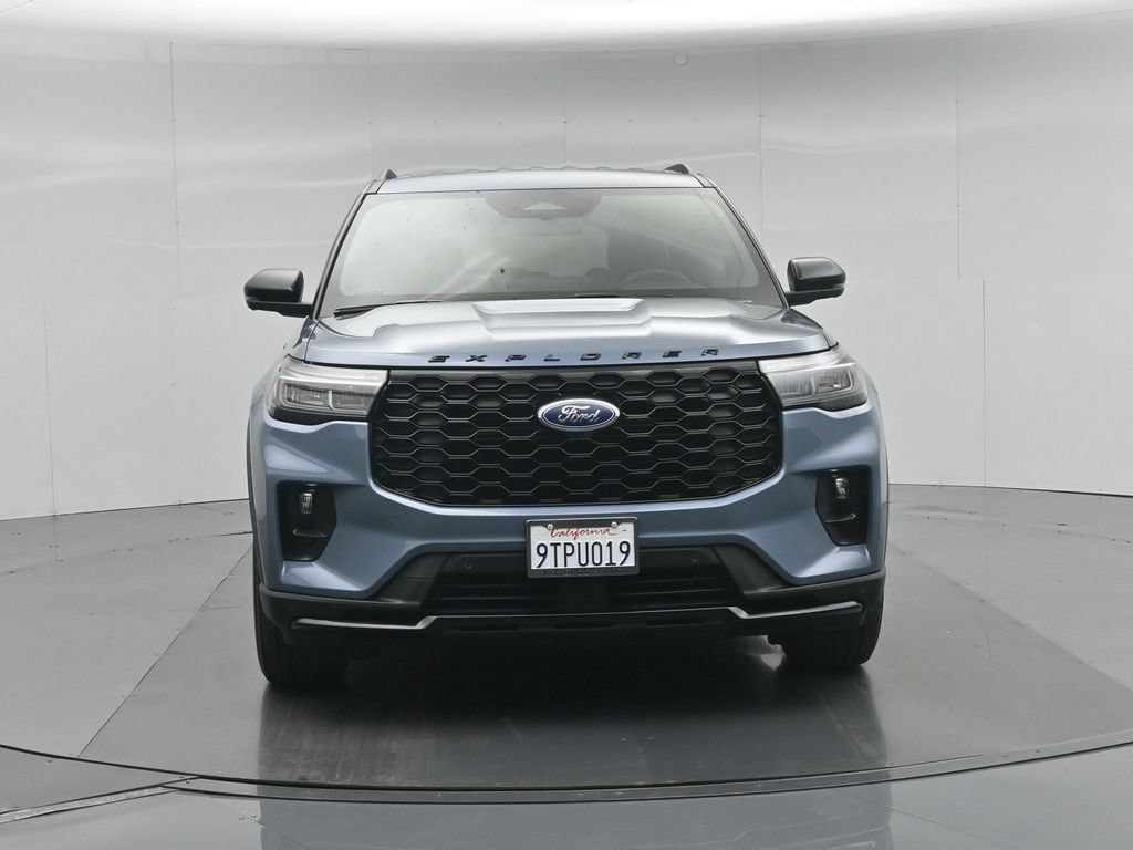 Certified 2025 Ford Explorer ST-Line w/ Premium Package RWD image 27