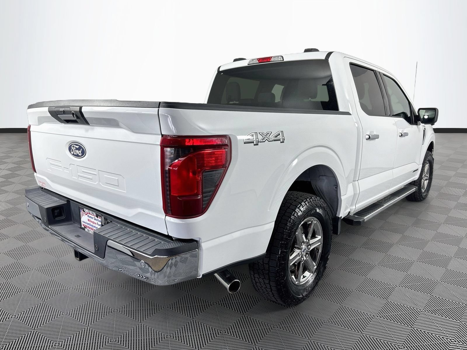 Certified 2024 Ford F150 XLT w/ Mobile Office Package AWD/4WD image 7