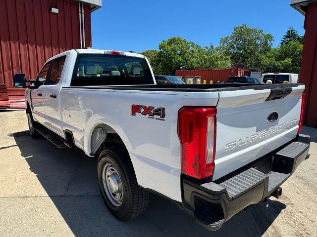 Certified 2024 Ford F250 XL w/ FX4 Off-Road Package AWD/4WD image 4
