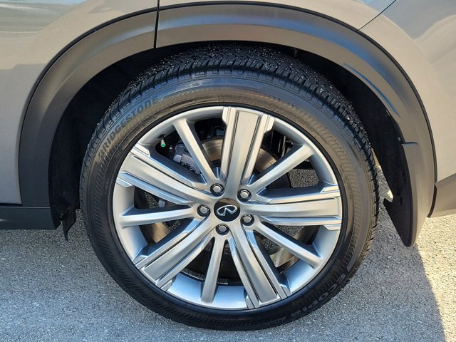 Used 2021 INFINITI QX50 Sensory w/ Cargo Package image 9