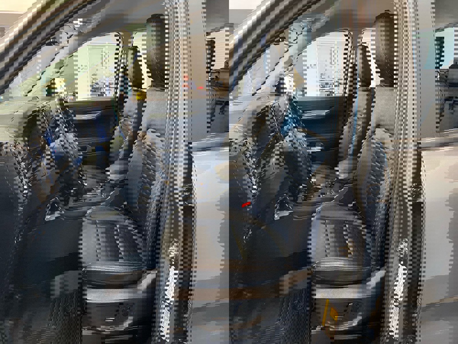 Certified 2024 Ford Ranger Lariat w/ FX4 Off-Road Package image 16