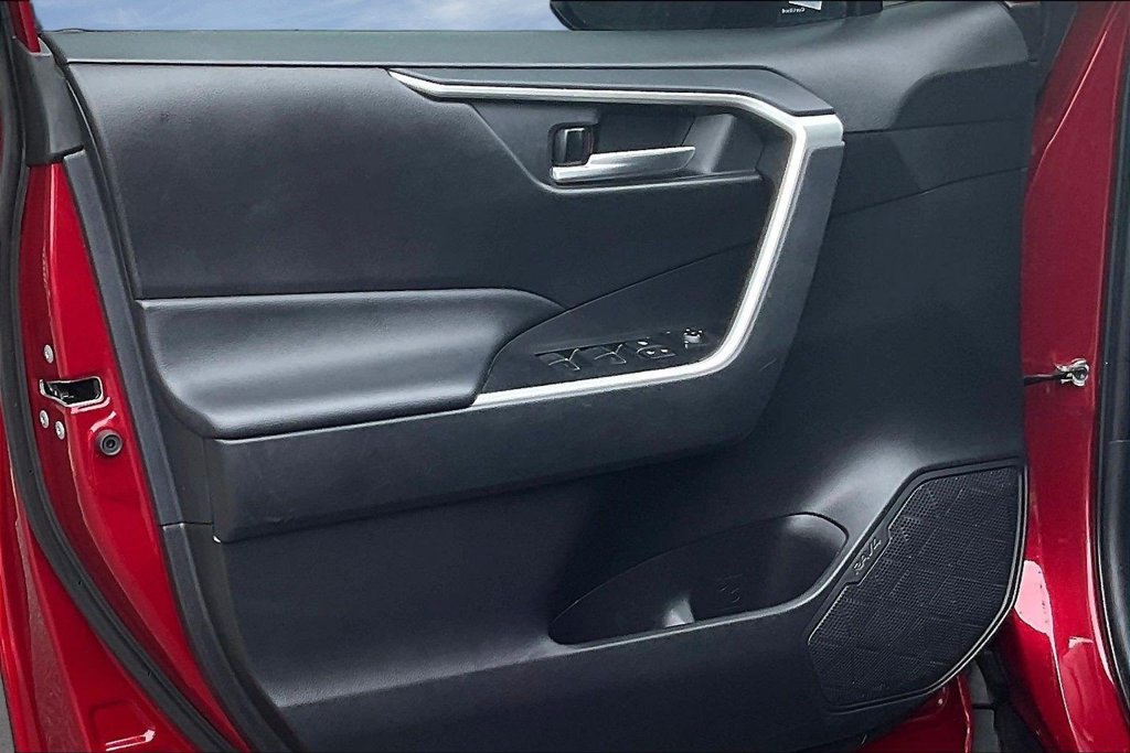 Used 2023 Toyota RAV4 XLE FWD image 20
