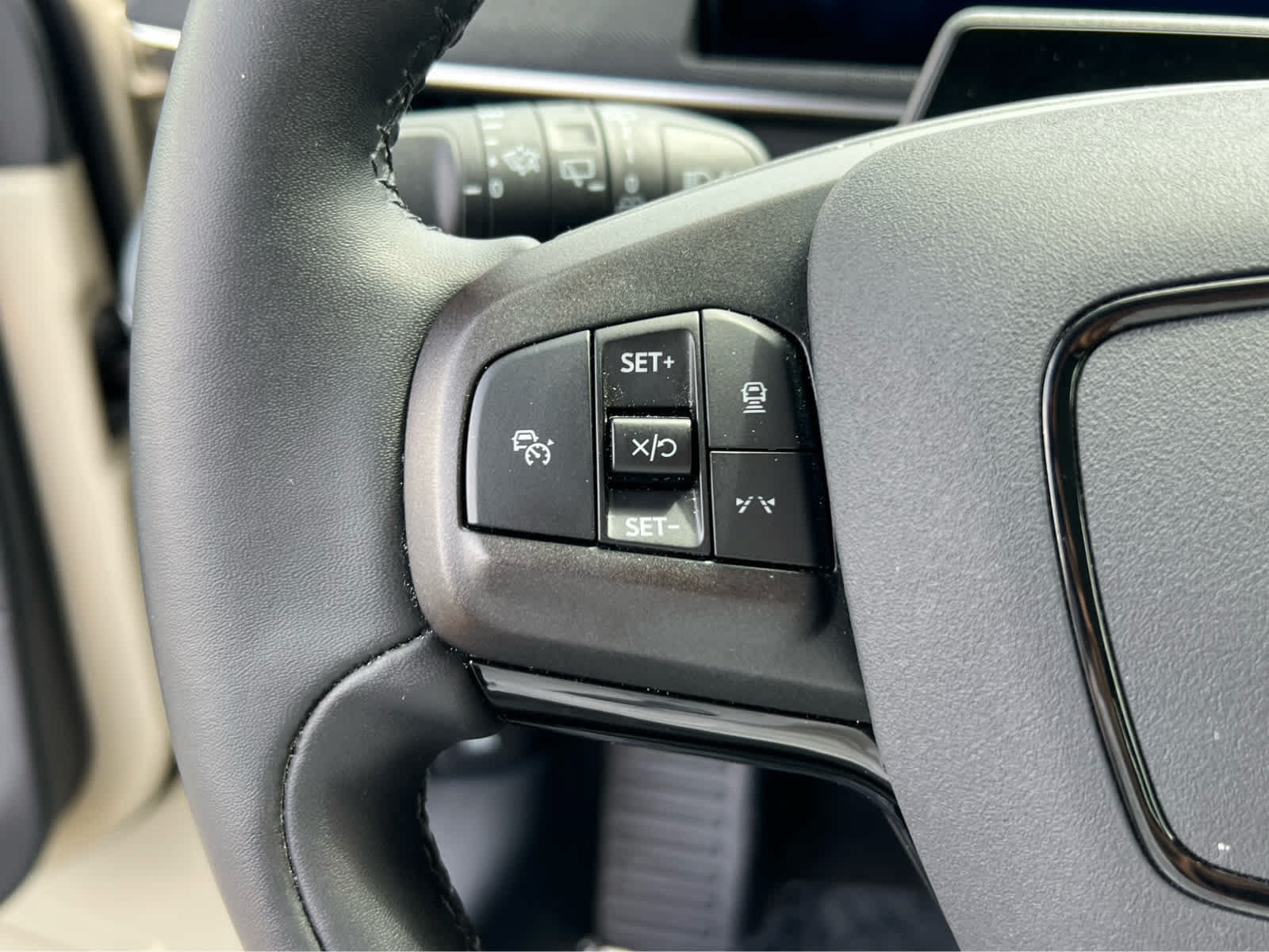 Certified 2025 Ford Mustang Mach-E Select AWD/4WD image 32
