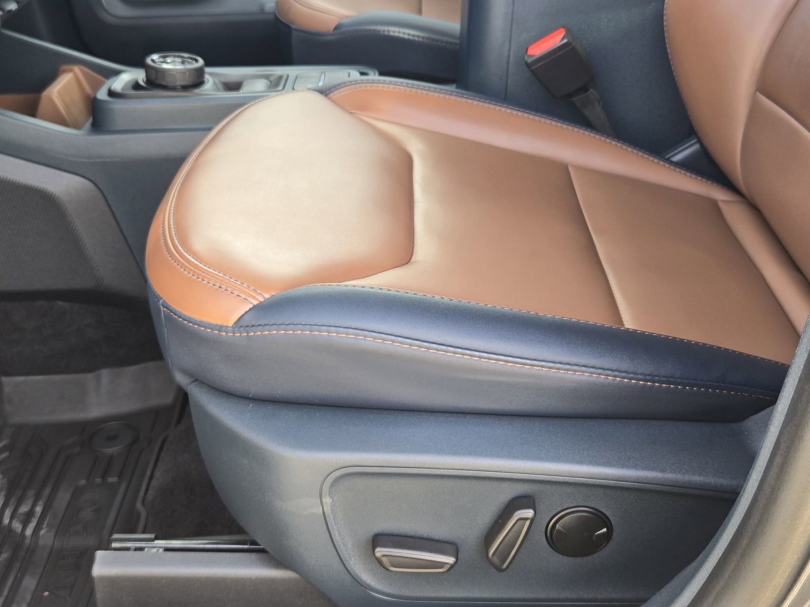 Certified 2024 Ford Maverick Lariat w/ FX4 Off-Road Package image 26