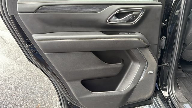 Used 2022 GMC Yukon SLT w/ SLT Luxury Package AWD/4WD image 24