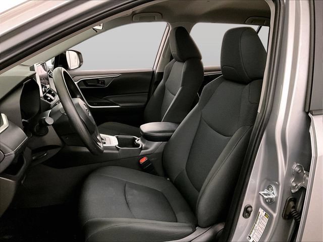Used 2025 Toyota RAV4 LE AWD/4WD image 24