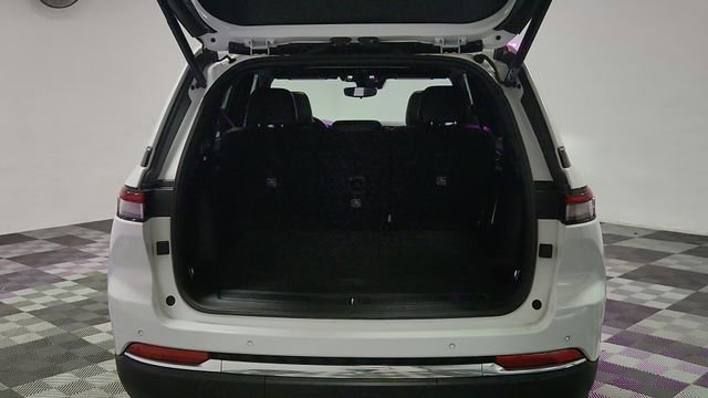 Used 2024 Jeep Grand Cherokee Limited 4xe image 19