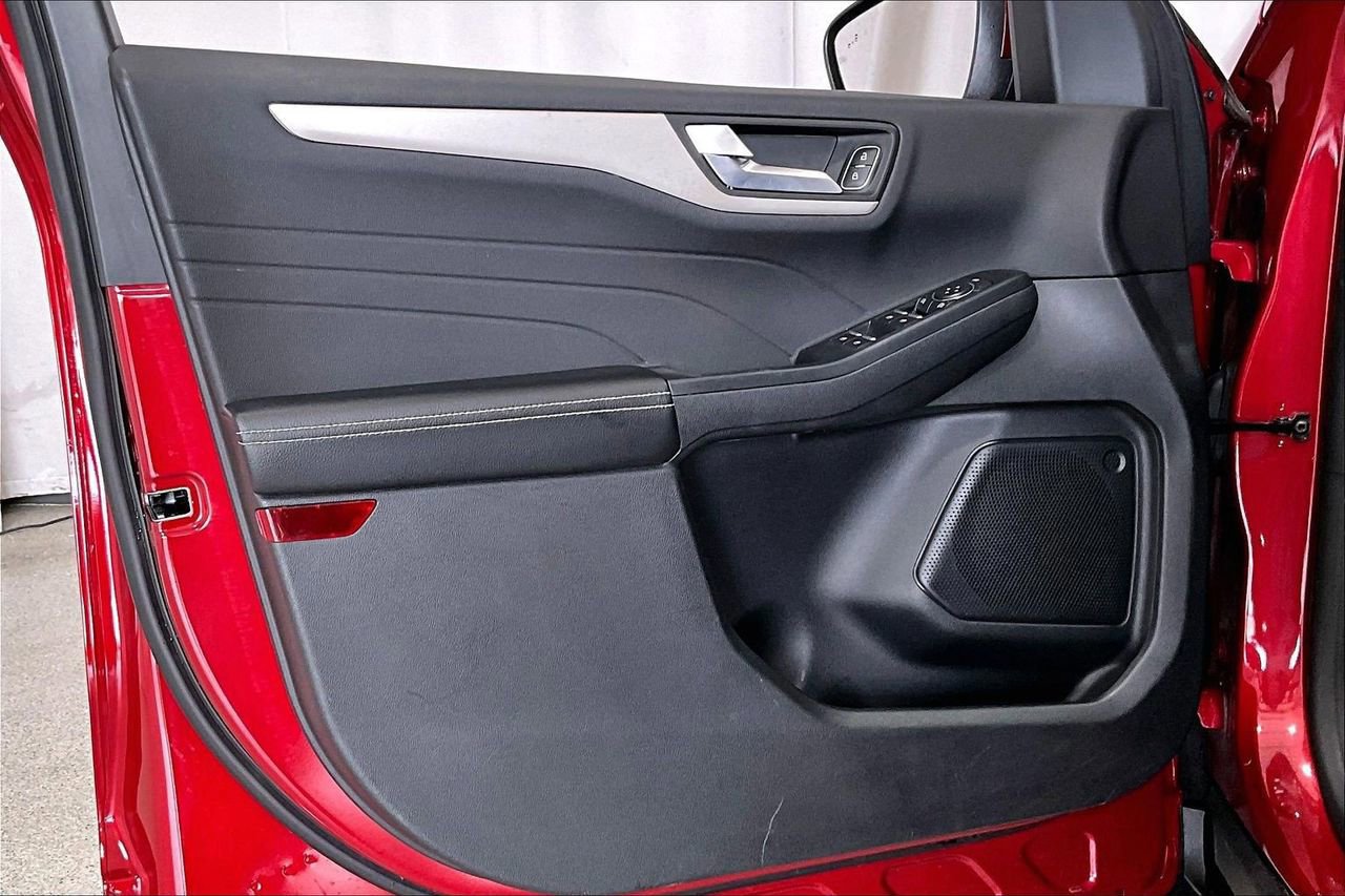 Certified 2022 Ford Escape SEL image 26