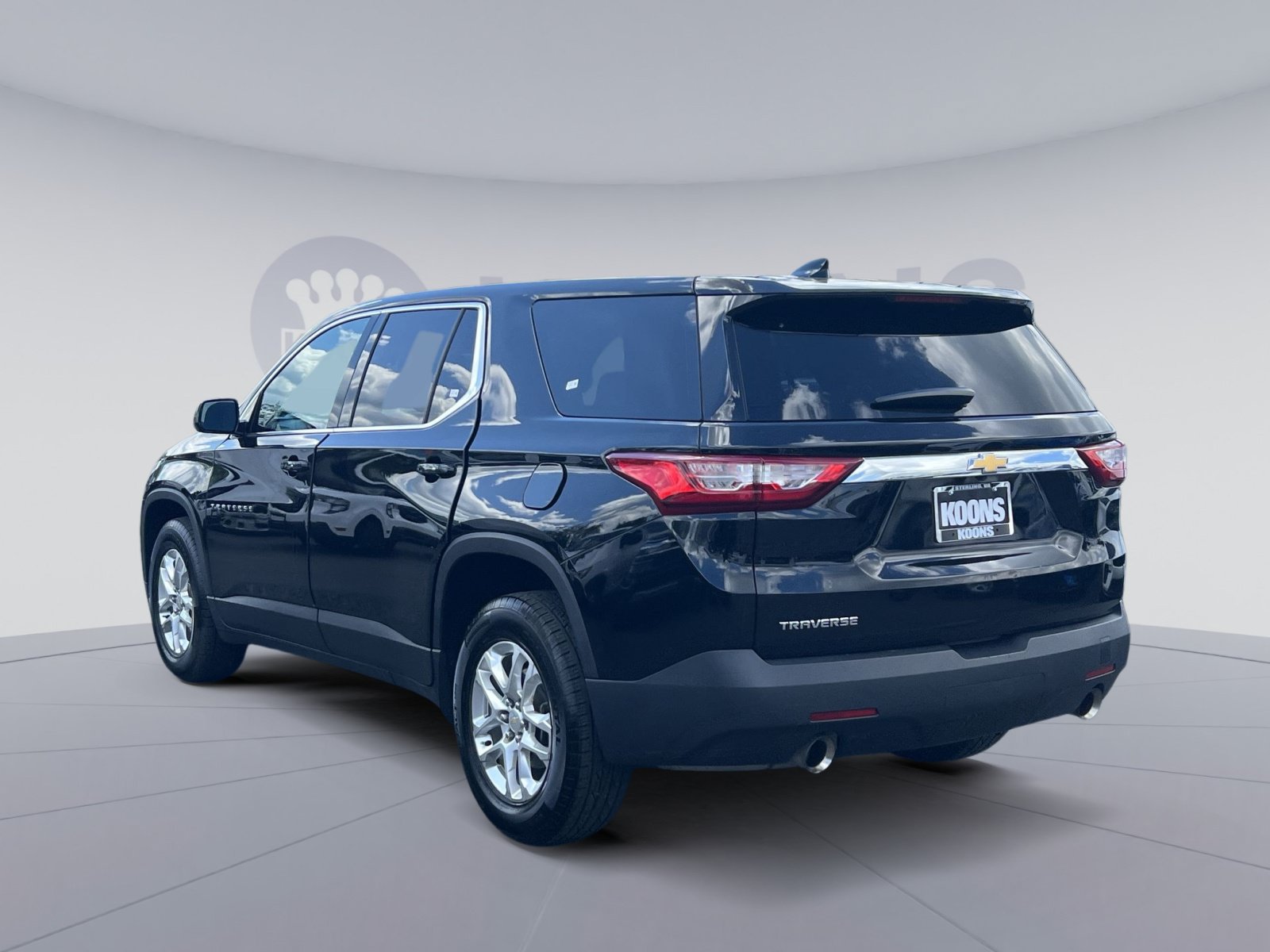 Used 2019 Chevrolet Traverse LS FWD image 14