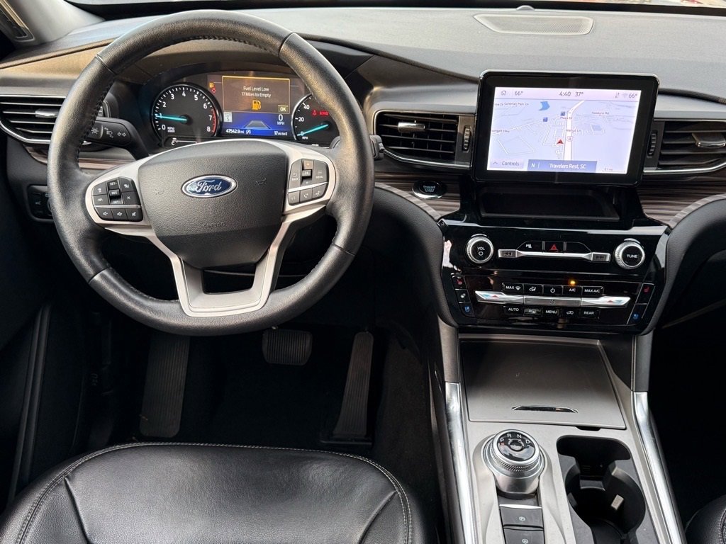 Certified 2024 Ford Explorer Limited image 12