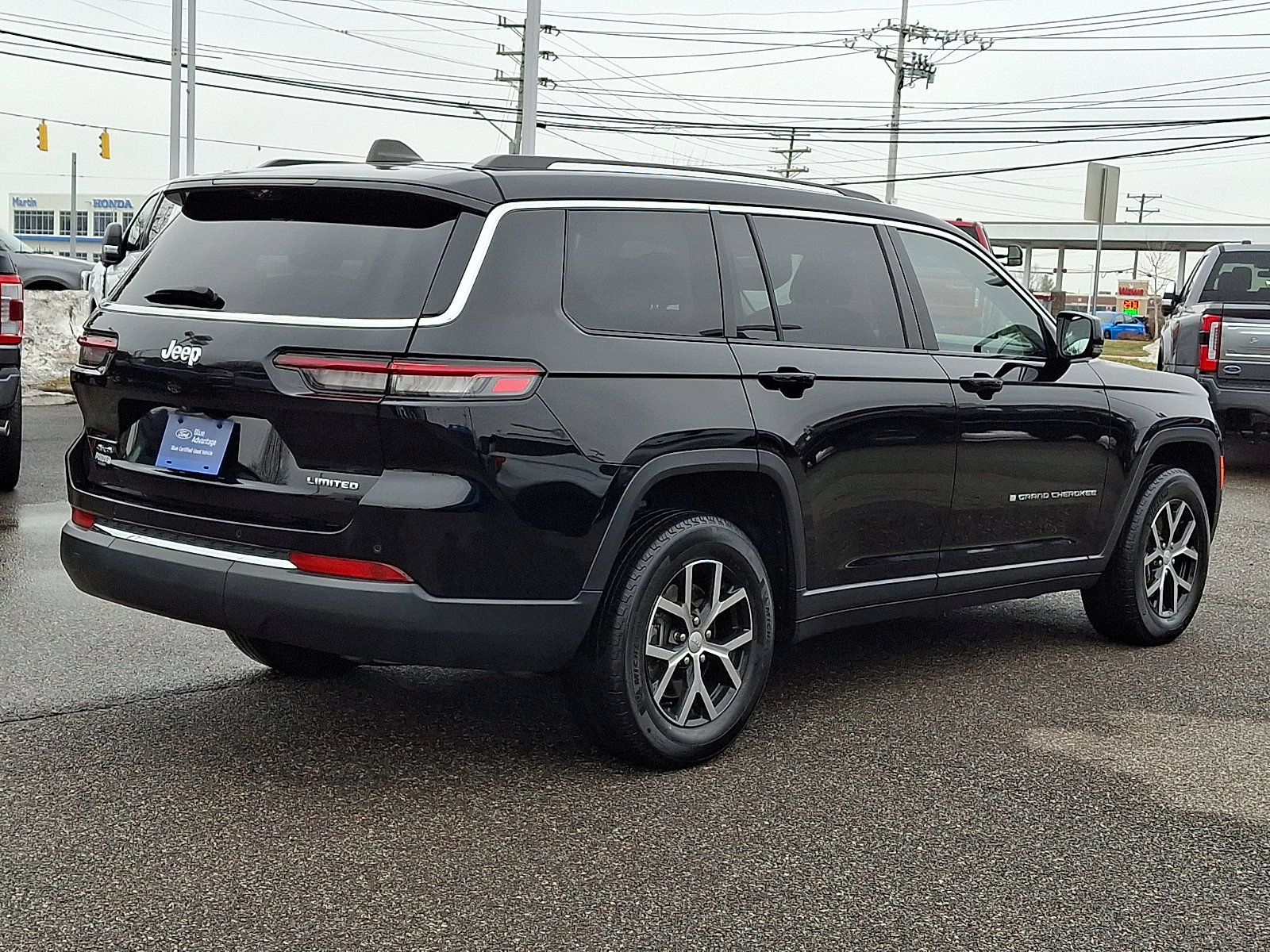 Used 2023 Jeep Grand Cherokee L Limited w/ Luxury Tech Group II image 11