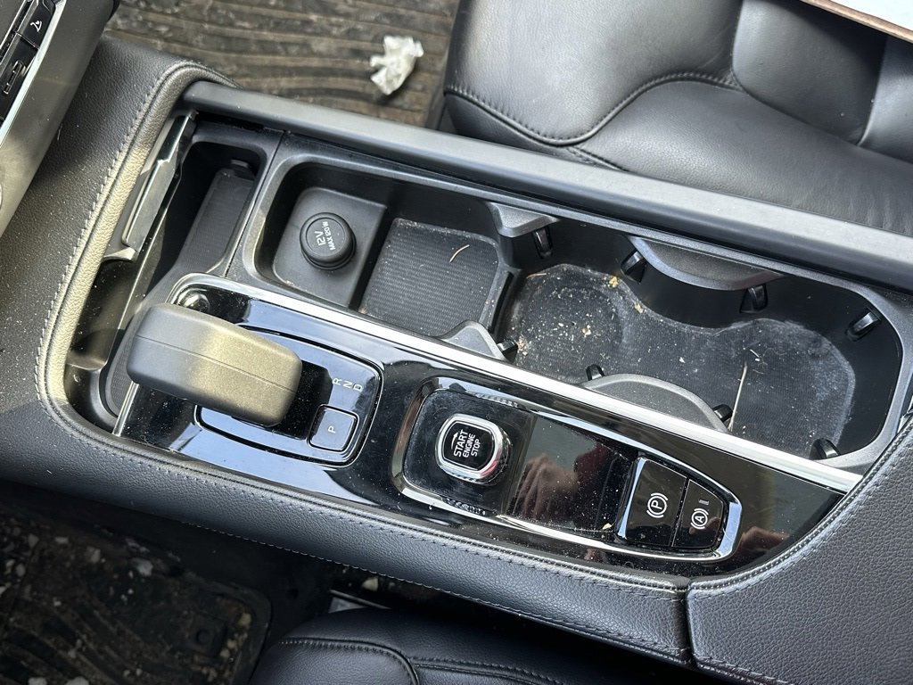 Used 2023 Volvo XC90 B5 Core w/ Protection Package Premier image 33