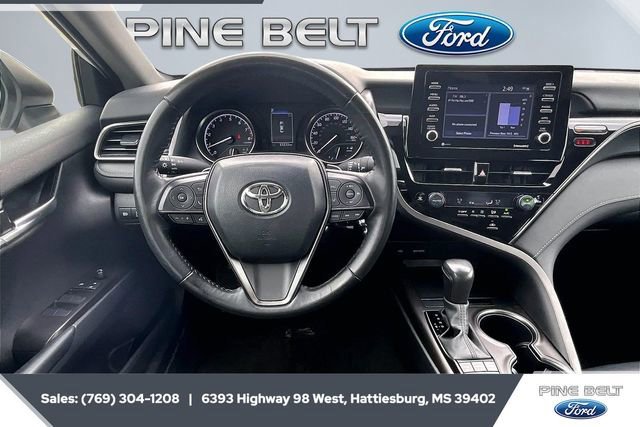 Used 2024 Toyota Camry SE image 7