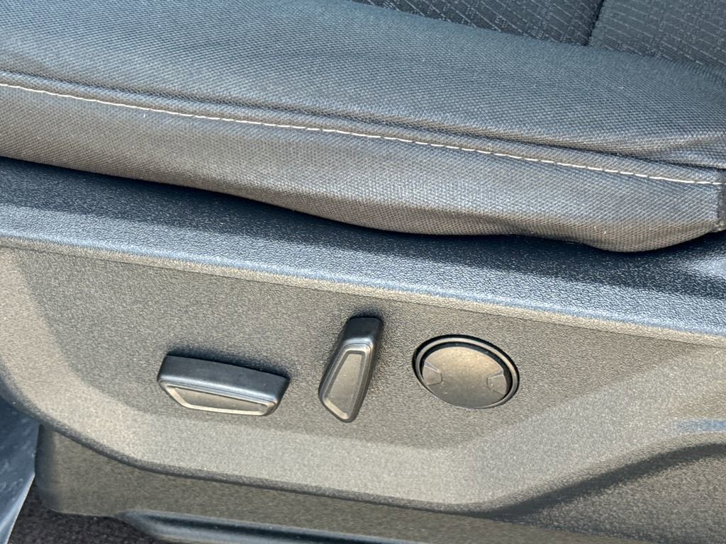 Certified 2022 Ford F150 XLT w/ Equipment Group 302A High image 27