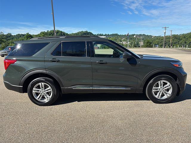 Certified 2023 Ford Explorer XLT w/ Equipment Group 202A AWD/4WD image 5