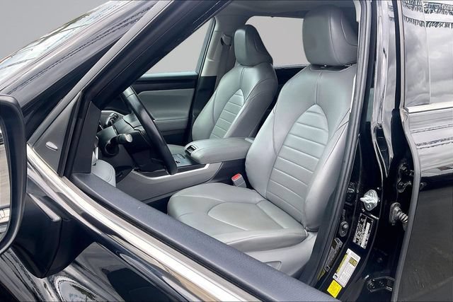 Used 2021 Toyota Highlander XLE FWD image 25