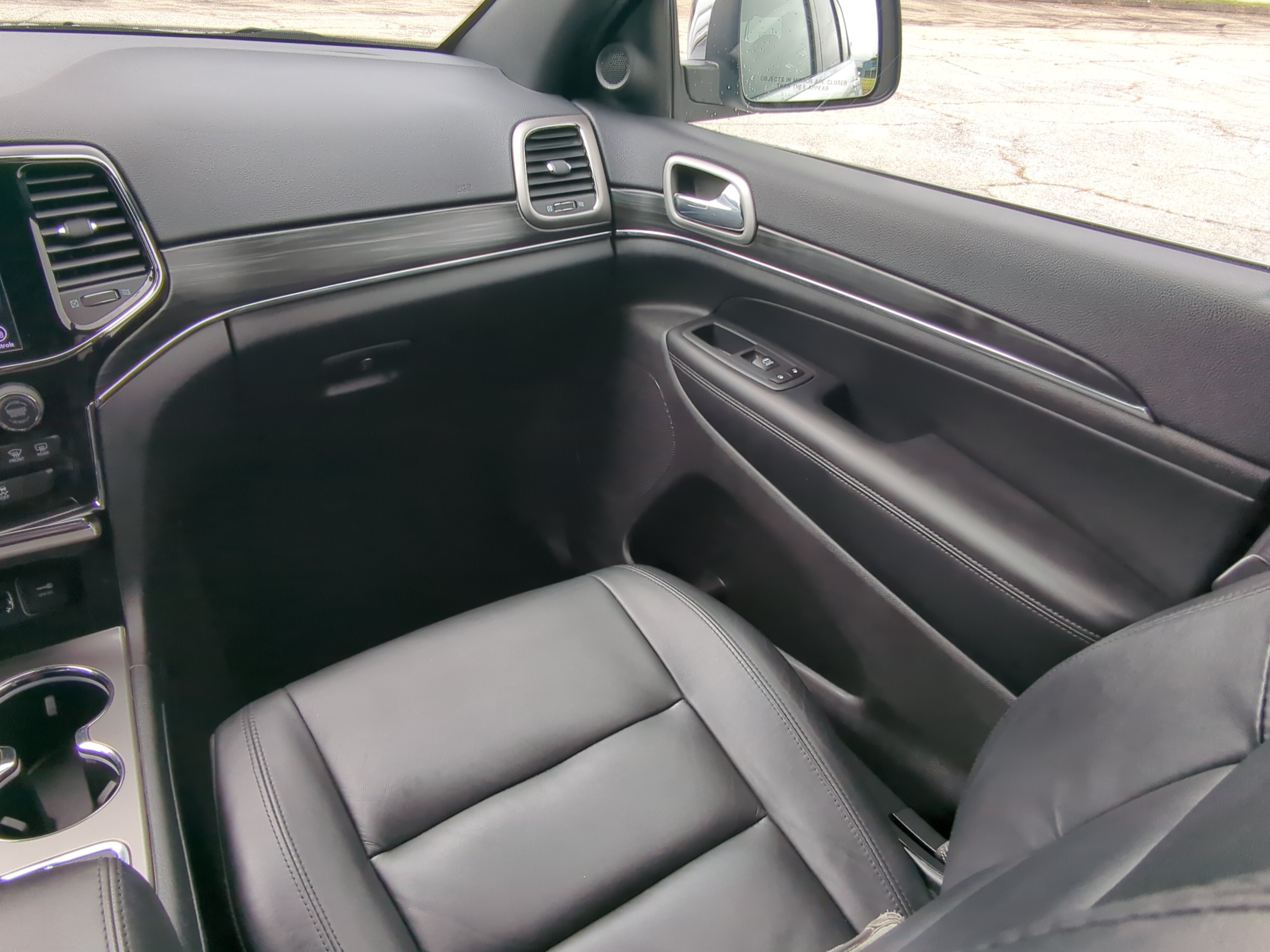 Used 2020 Jeep Grand Cherokee Limited AWD/4WD image 15