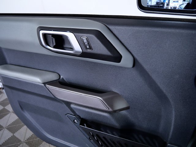 Certified 2023 Ford Bronco Badlands AWD/4WD image 27