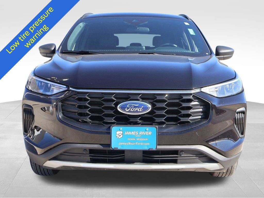 Certified 2025 Ford Escape ST-Line AWD/4WD image 8