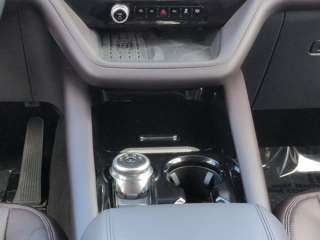 Certified 2025 Ford Explorer Platinum AWD/4WD image 19