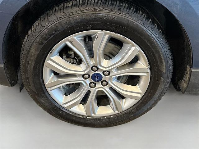 Certified 2019 Ford Edge Titanium w/ Cold Weather Package image 23