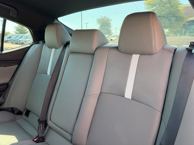 Used 2025 Toyota Camry SE w/ Convenience Package FWD image 21