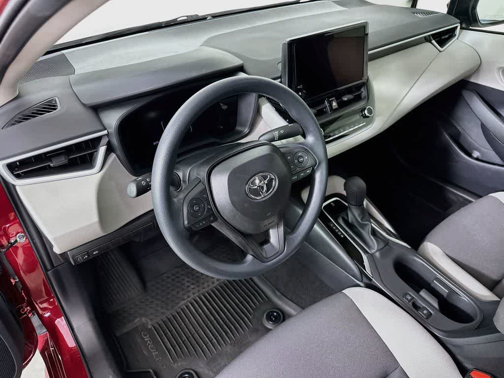 Used 2026 Toyota Corolla LE FWD image 2