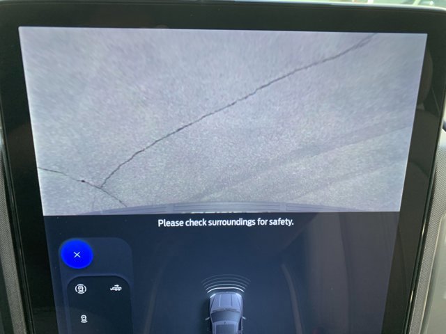 Certified 2023 Ford Expedition Max Platinum image 33