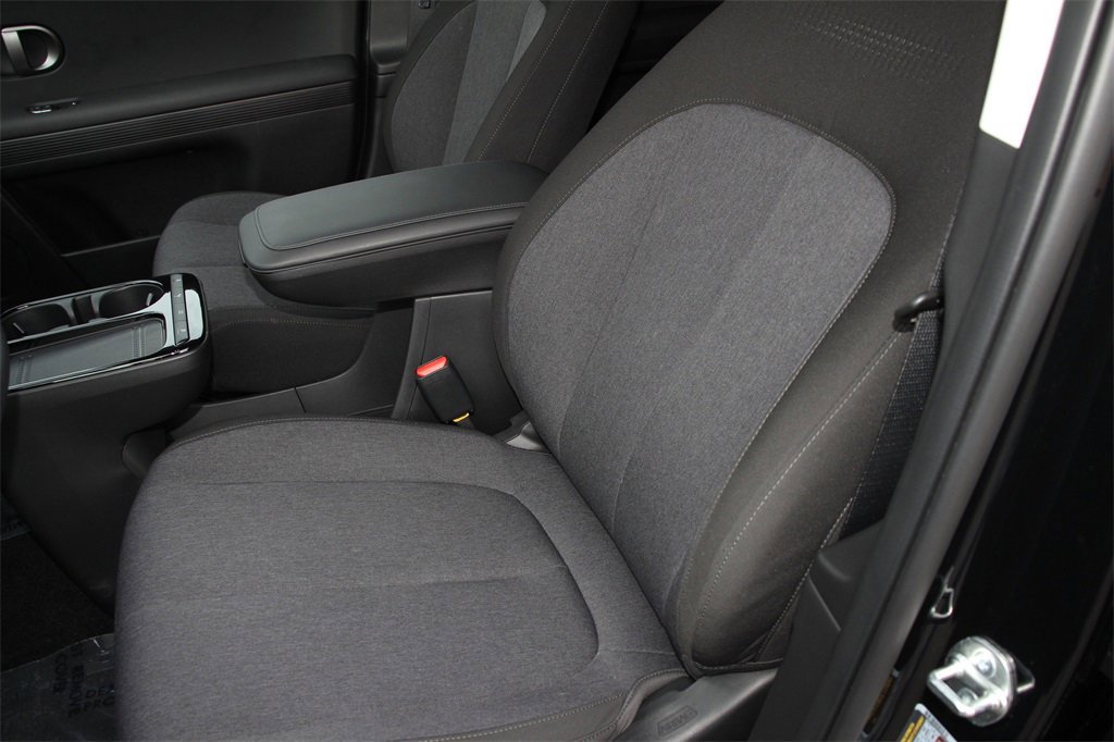 Used 2025 Hyundai Ioniq 5 SE image 24