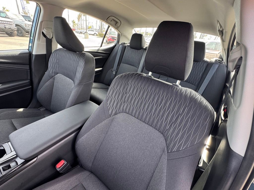 Used 2025 Toyota Camry LE w/ Convenience Package FWD image 19