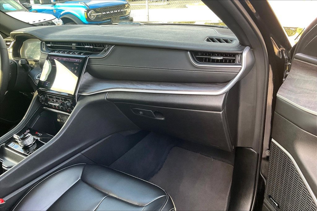 Used 2024 Jeep Grand Cherokee Limited 4xe AWD/4WD image 15